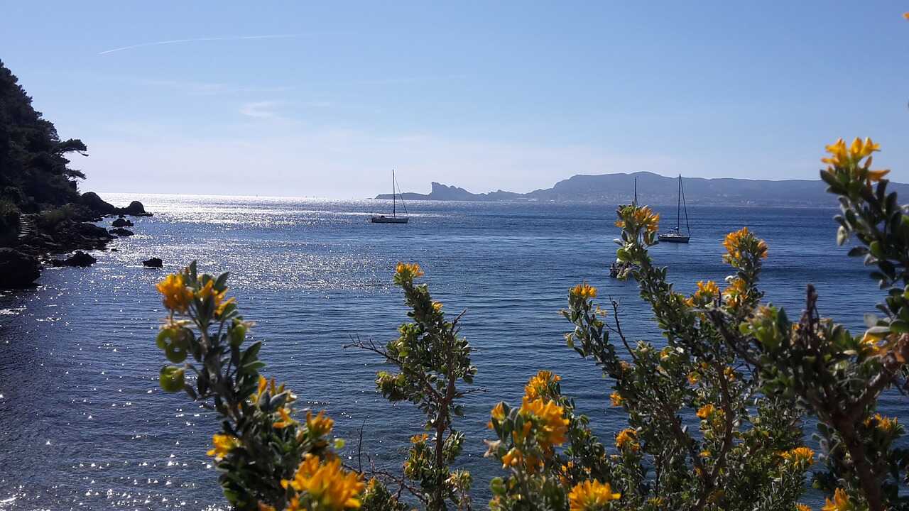 Vivere In Costa Azzurra Pro E Contro Lavoro Nel Mondo